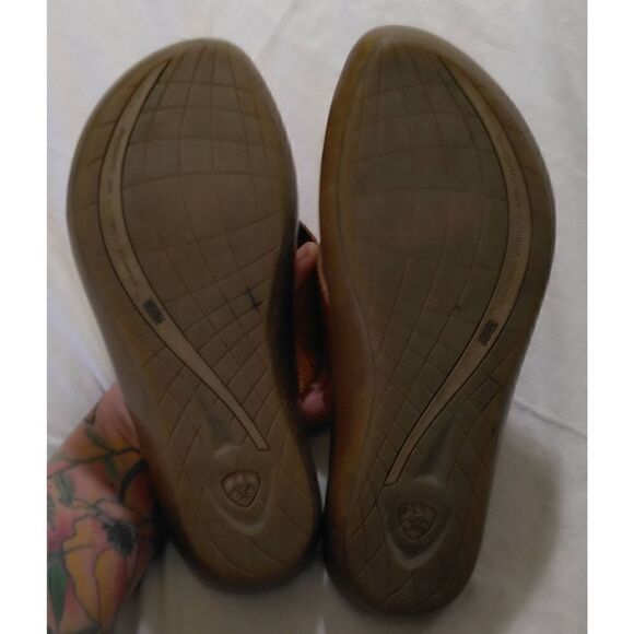 ARIAT Sandals Brown Slip On with Silver Clasps Size 6B Leather - Picture 5 of 7